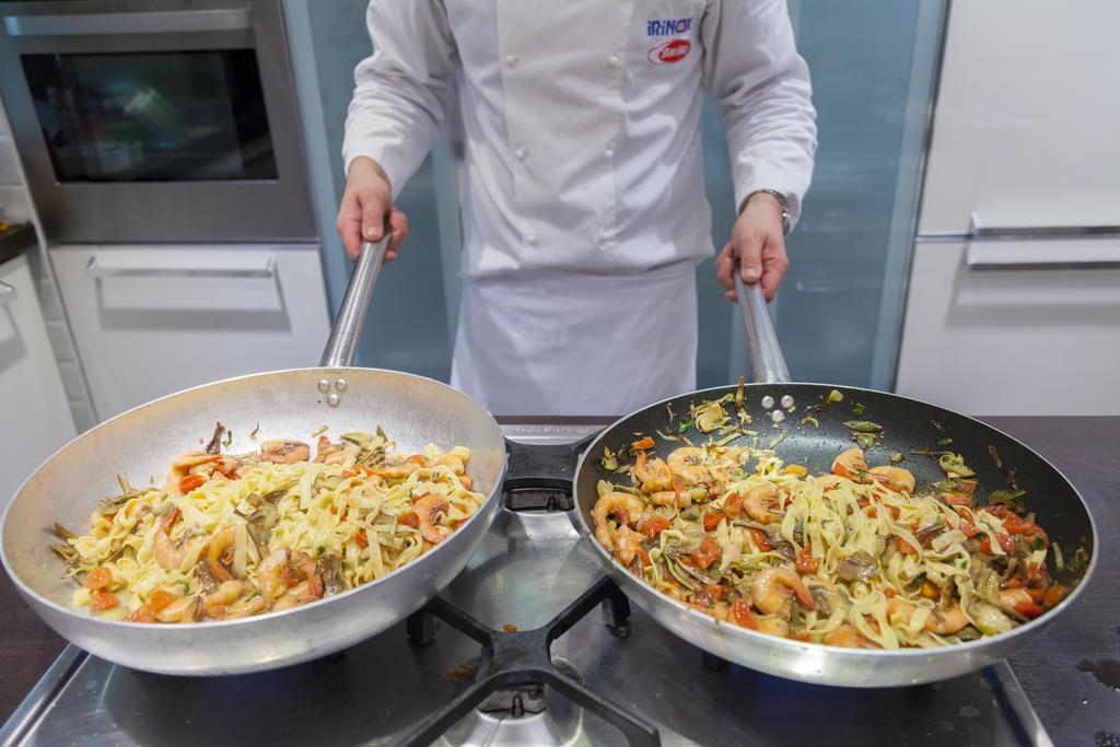 Appartamenti Villa Il Poggiolo 디아노마리나 외부 사진