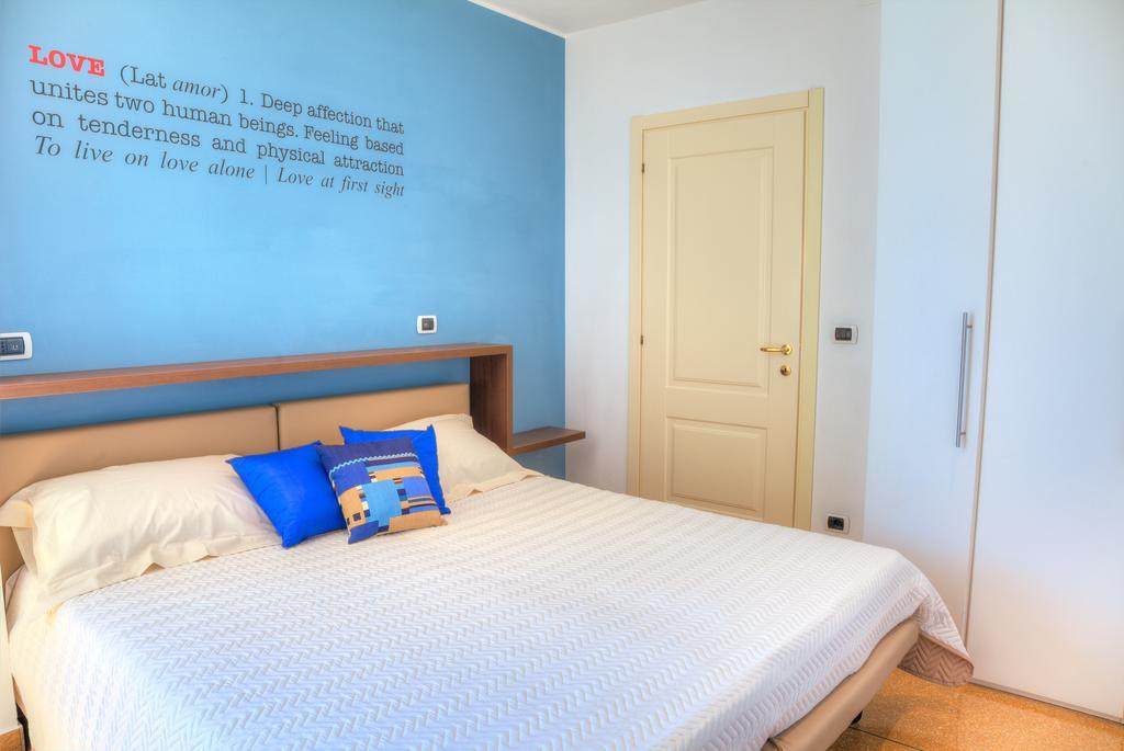 Appartamenti Villa Il Poggiolo 디아노마리나 외부 사진