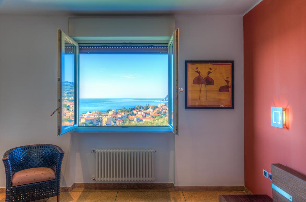 Appartamenti Villa Il Poggiolo 디아노마리나 외부 사진
